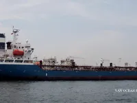 Naftas / Ķīmisko vielu tankkuģis pārdod