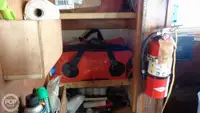 Trallers pārdod