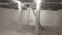 Trallers pārdod