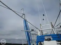 Trallers pārdod
