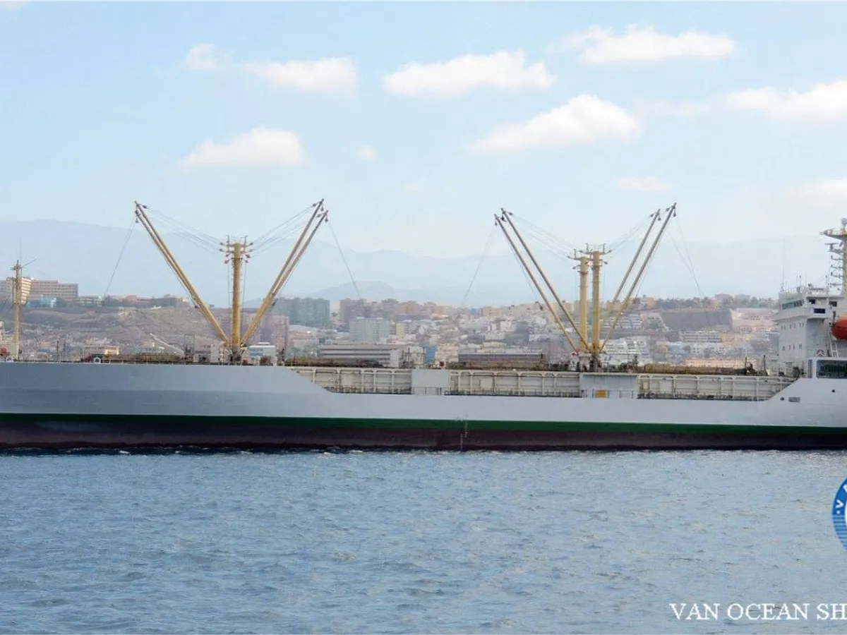 Reefer kuģis pārdod