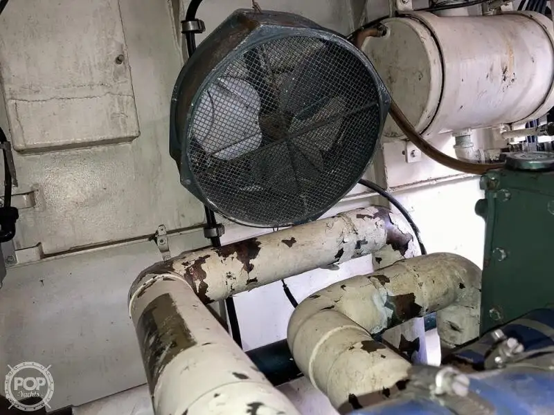 Desanta kuģis, tankkuģis pārdod