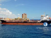 Naftas / Ķīmisko vielu tankkuģis pārdod