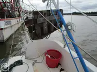 Trallers pārdod