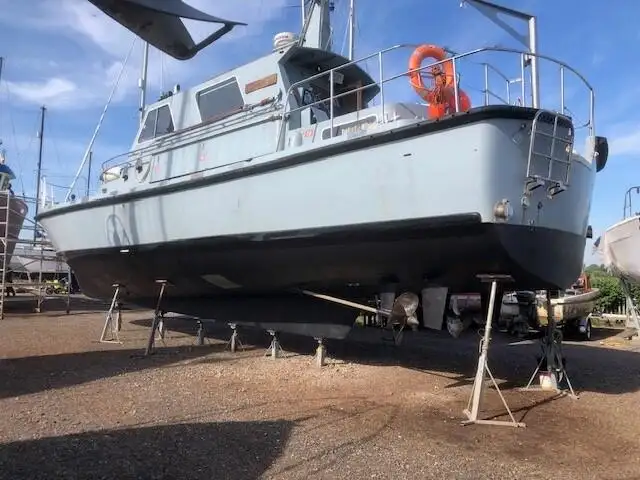 Hidrogrāfiskais kuģis pārdod