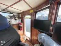 Trallers pārdod