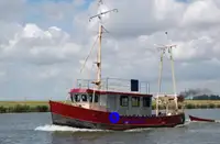 Trallers pārdod