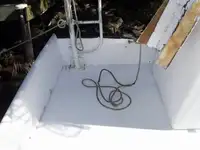 Trallers pārdod