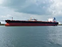 Naftas / Ķīmisko vielu tankkuģis pārdod