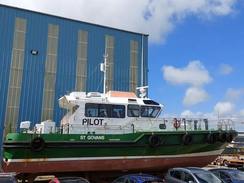 Pilotkuģis pārdod