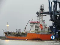 Naftas / Ķīmisko vielu tankkuģis pārdod