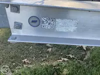 Trallers pārdod
