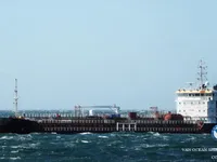 Naftas / Ķīmisko vielu tankkuģis pārdod