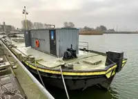 Pontons pārdošanā