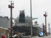 Naftas / Ķīmisko vielu tankkuģis pārdod