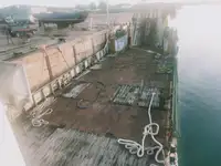 Desanta kuģis, tankkuģis pārdod