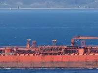 Naftas / Ķīmisko vielu tankkuģis pārdod