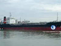 Naftas / Ķīmisko vielu tankkuģis pārdod