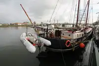 Jahta pārdod