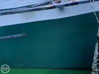 Garā līnija zvejas kuģis pārdod