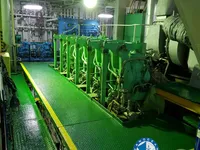 Naftas / Ķīmisko vielu tankkuģis pārdod