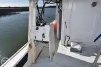 Garā līnija zvejas kuģis pārdod