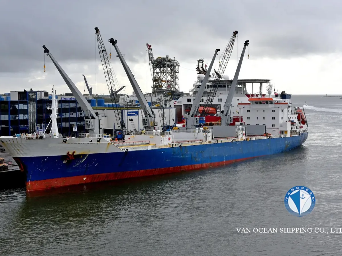 Reefer kuģis pārdod
