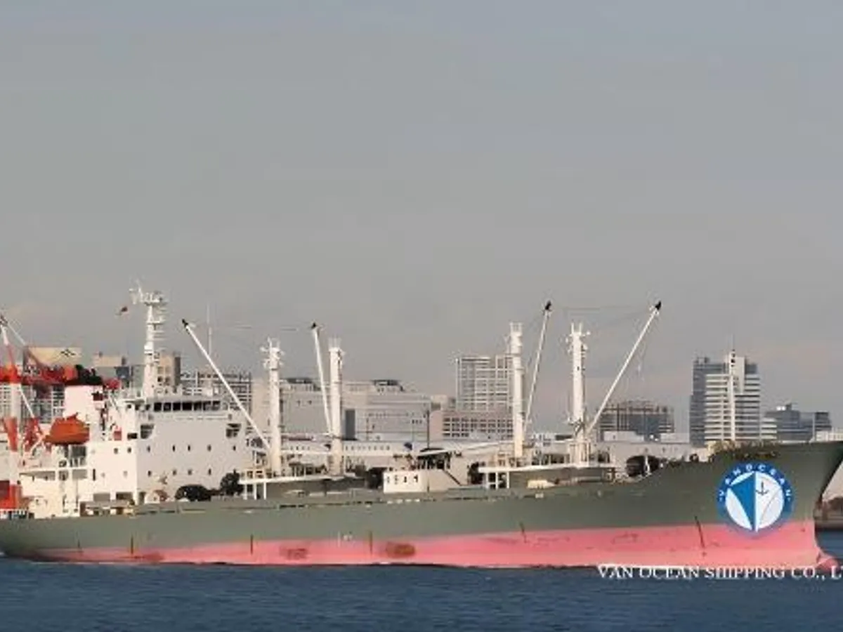 Reefer kuģis pārdod