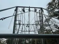 Trallers pārdod