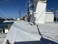 Trallers pārdod