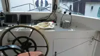 Trallers pārdod