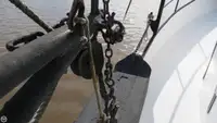 Trallers pārdod