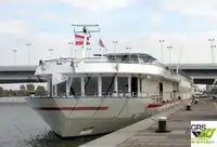 Kruīza kuģis pārdod