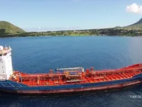 Naftas / Ķīmisko vielu tankkuģis pārdod