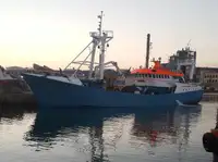 Konteineru kuģis pārdošanā