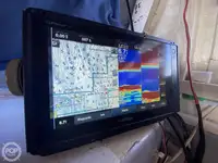 Trallers pārdod