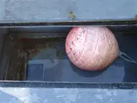 Trallers pārdod