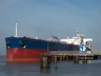Naftas / Ķīmisko vielu tankkuģis pārdod
