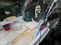 Trallers pārdod
