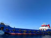 Desanta kuģis, tankkuģis pārdod
