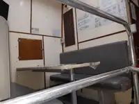 Apkalpes kuģis pārdod