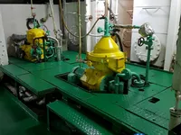 Naftas / Ķīmisko vielu tankkuģis pārdod