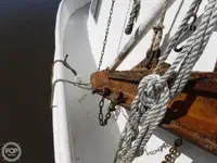 Trallers pārdod