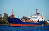 Oil/Chemical tanker pārdošanā