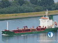 Naftas / Ķīmisko vielu tankkuģis pārdod