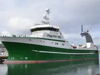 Trallers pārdod