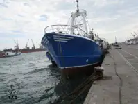 Trallers pārdod