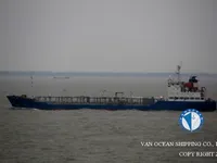 Naftas / Ķīmisko vielu tankkuģis pārdod