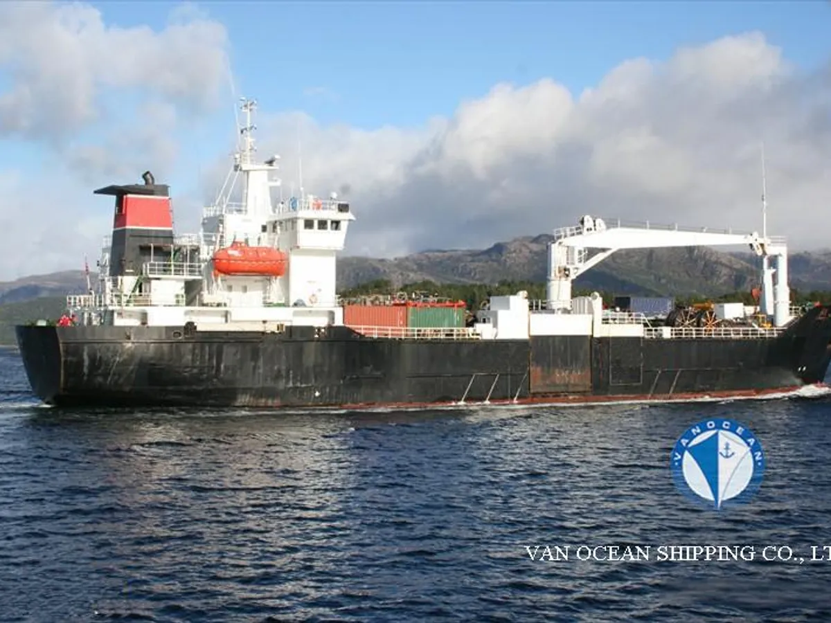 Reefer kuģis pārdod