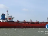 Naftas / Ķīmisko vielu tankkuģis pārdod